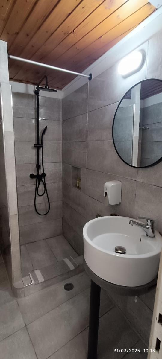 ODYSSEAS HOTEL SAMOS - Housity