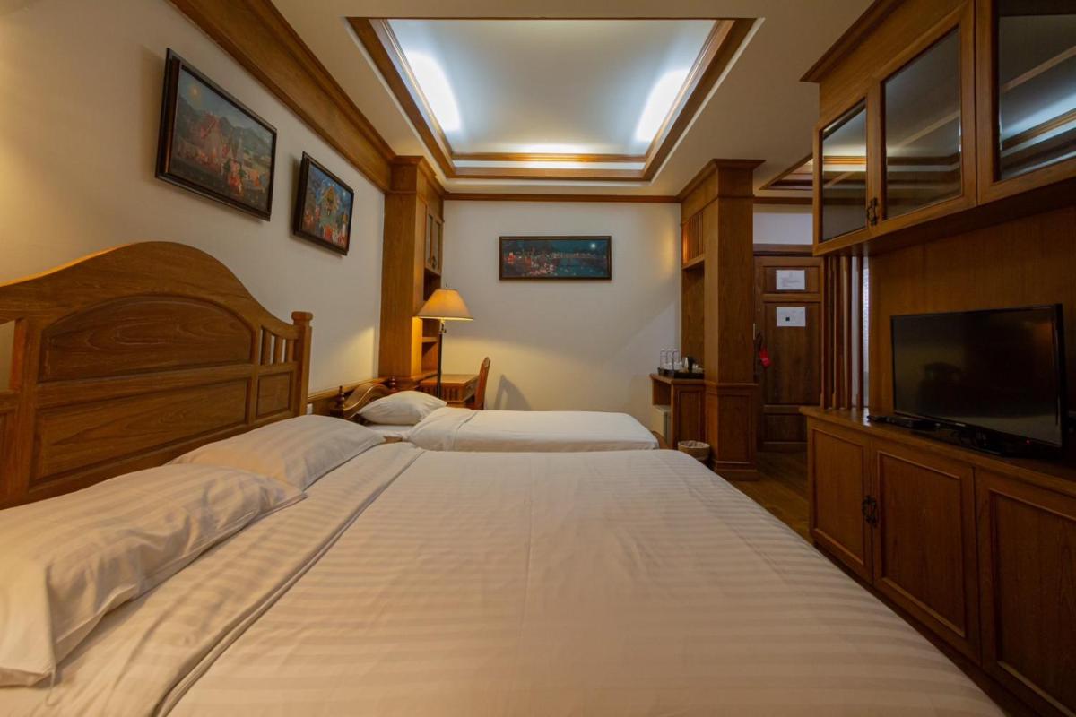 Rich Lanna House - Housity