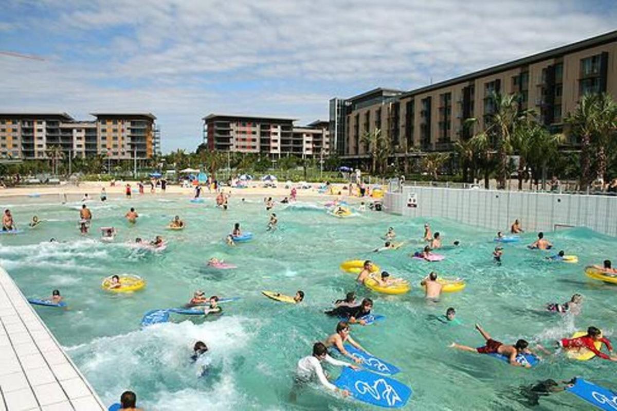 Darwin Waterfront Luxury Apartment - Housity