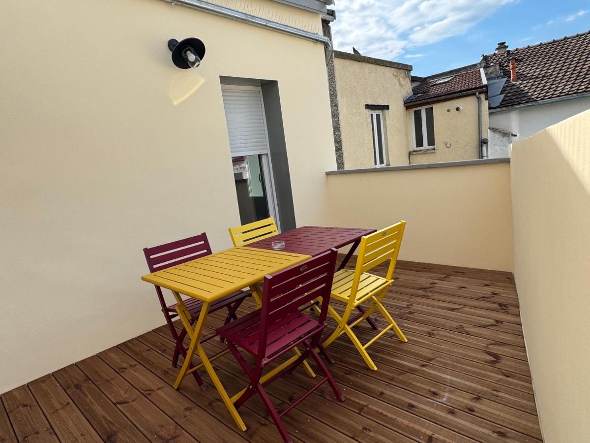 70m2 climatisé - Parking privé - Terrasse - 2 chambres - Lycée Roosevelt - Reims Arena - Hizvo