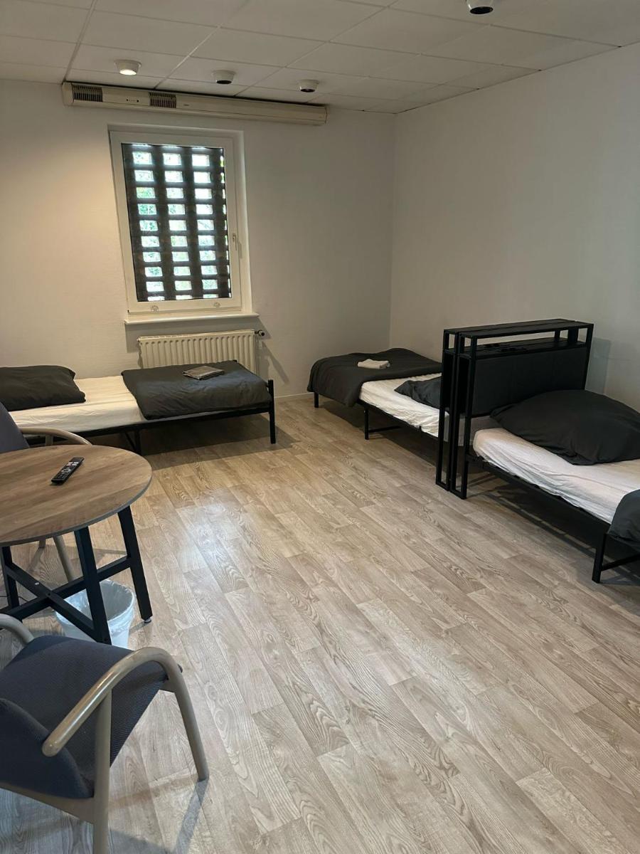 HH Hostels - Housity