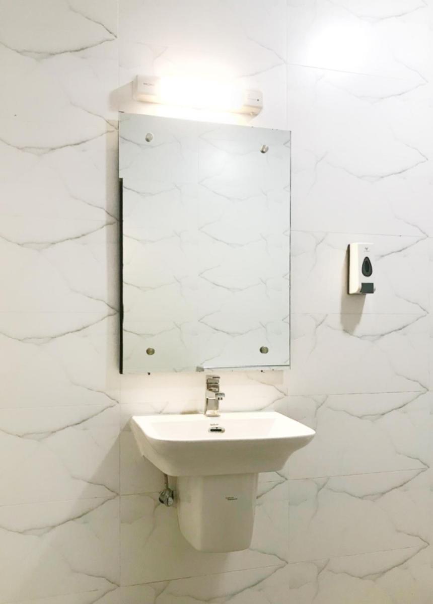 The Ivory Suites - Housity