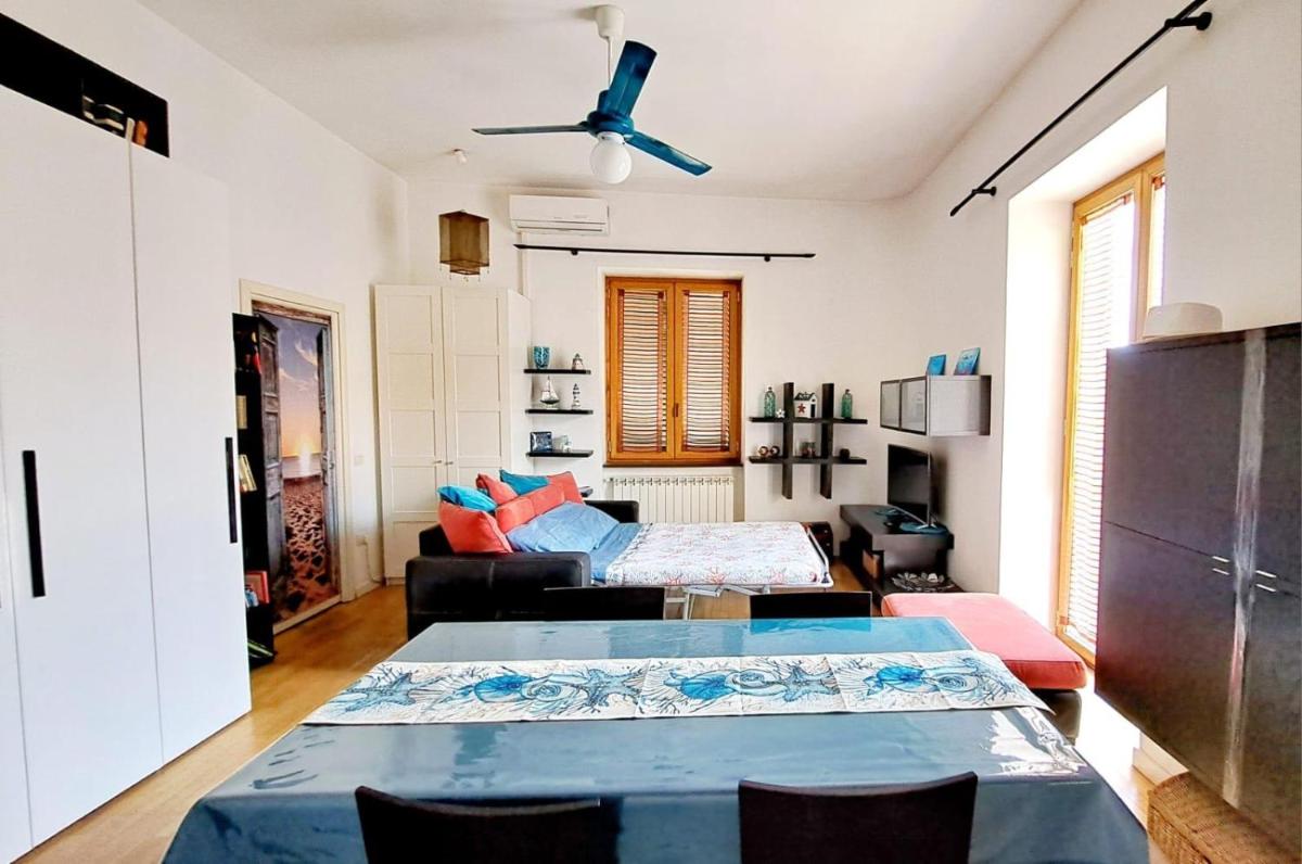 Coral & Turquoise - Housity