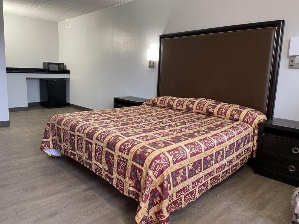 Towson East Motel - Housity