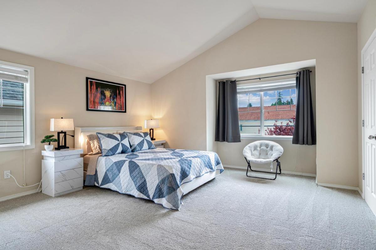 Modern Luxury Home, Green Lake, Seattle - Housity