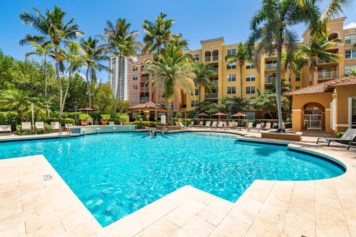 Yacht Club Miami Suite 2 Bedroom and 2 Bathroom With Baby Crib & Free Parking - Hizvo