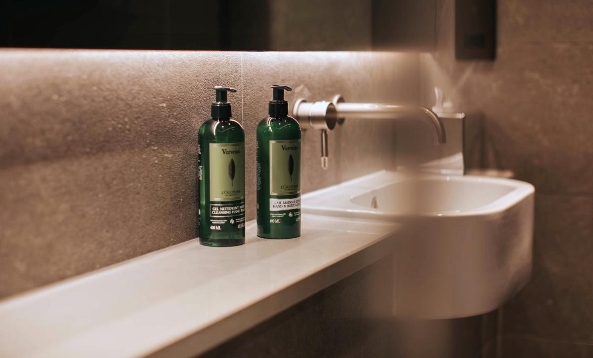 Forty Seven Hotel Manchester, WorldHotels Crafted - Housity