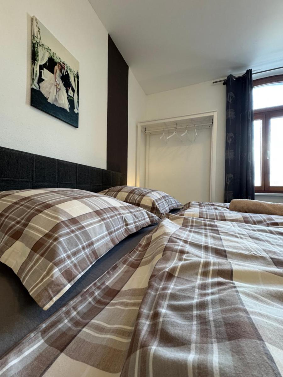 Hotel und Restaurant Adriatic - Housity