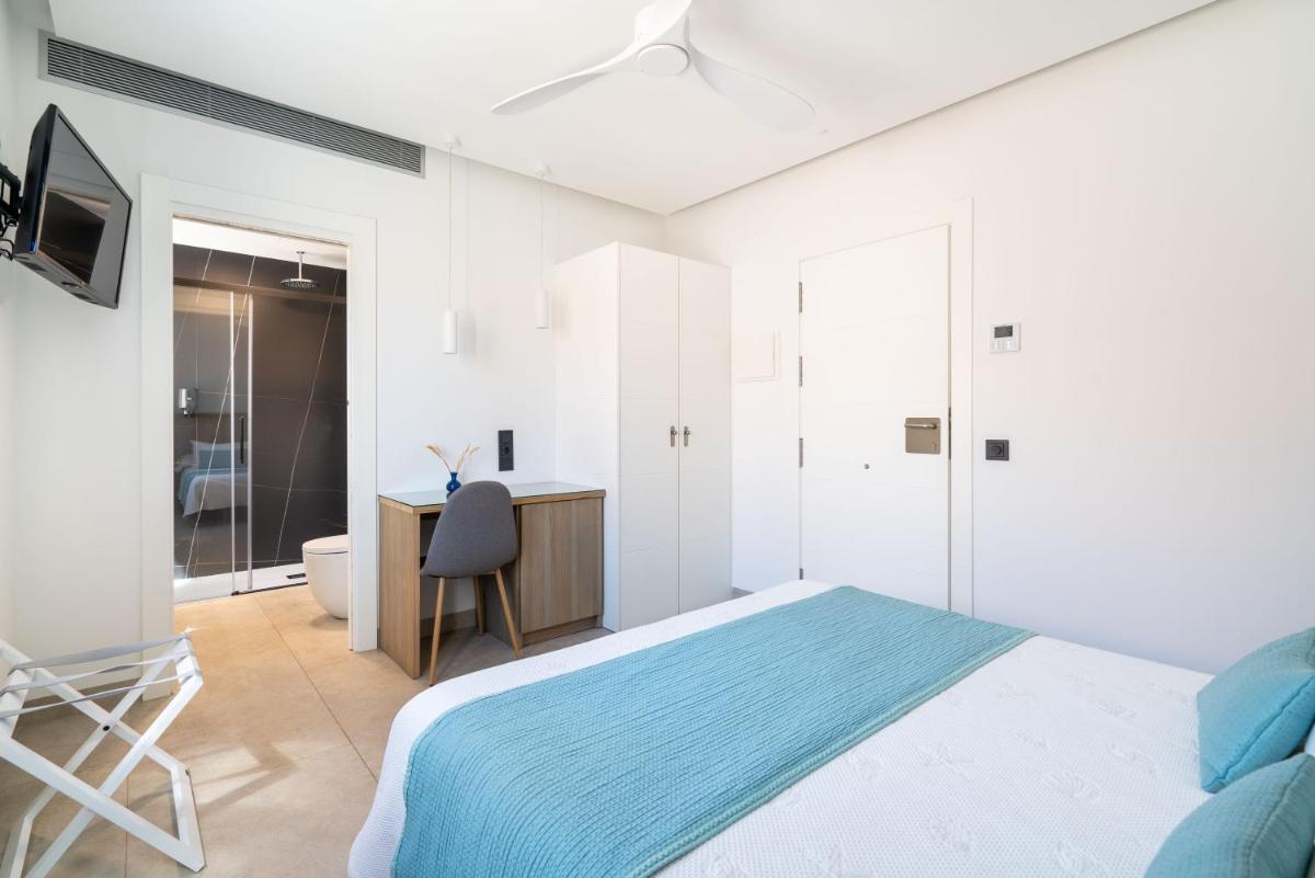 Hotel Cala Arena - Housity