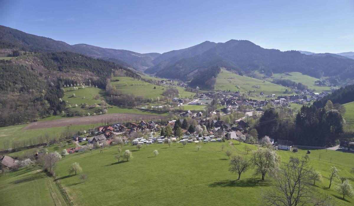 Campingplatz Schwarzwaldhorn - Housity
