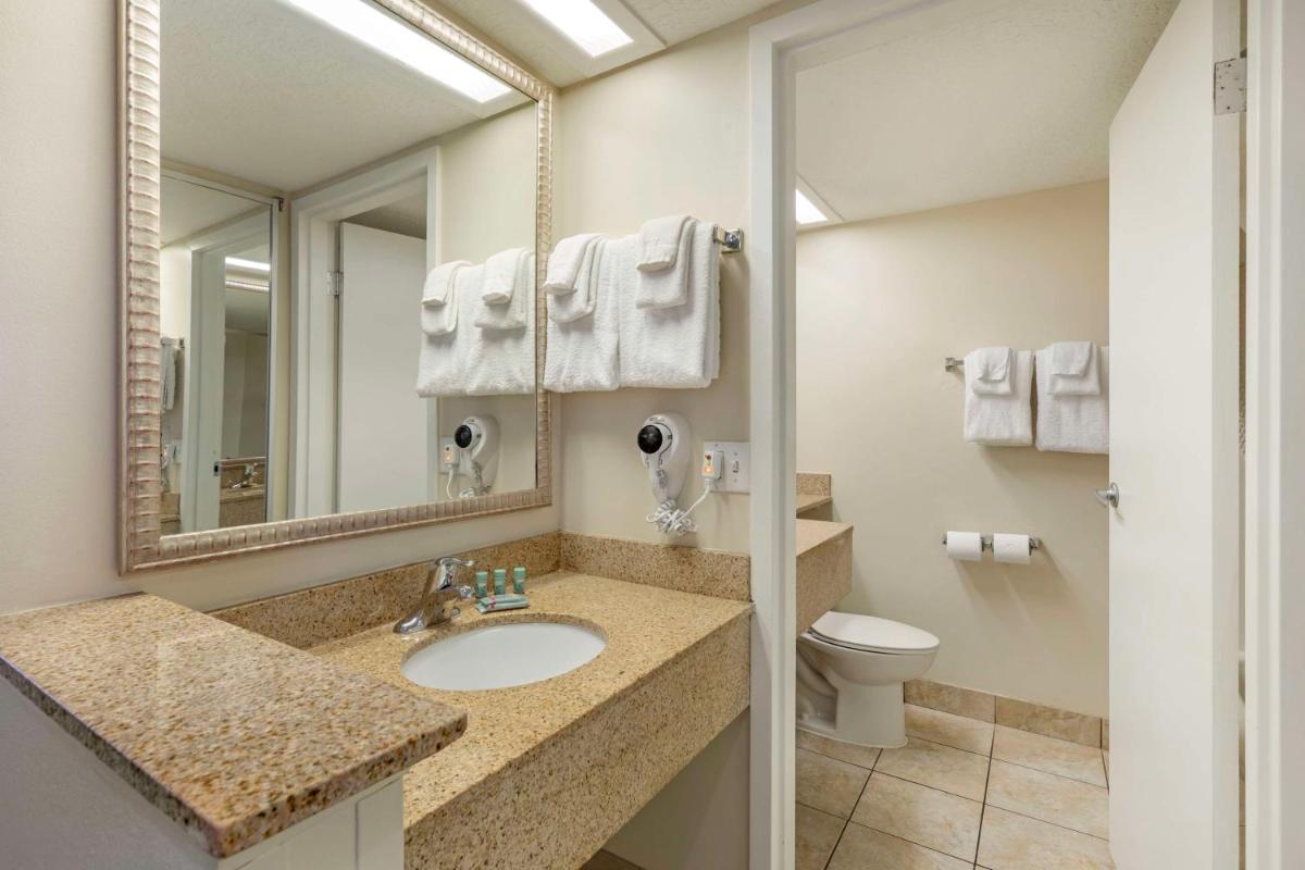 Best Western Cocoa Beach - Port Canaveral - Hizvo