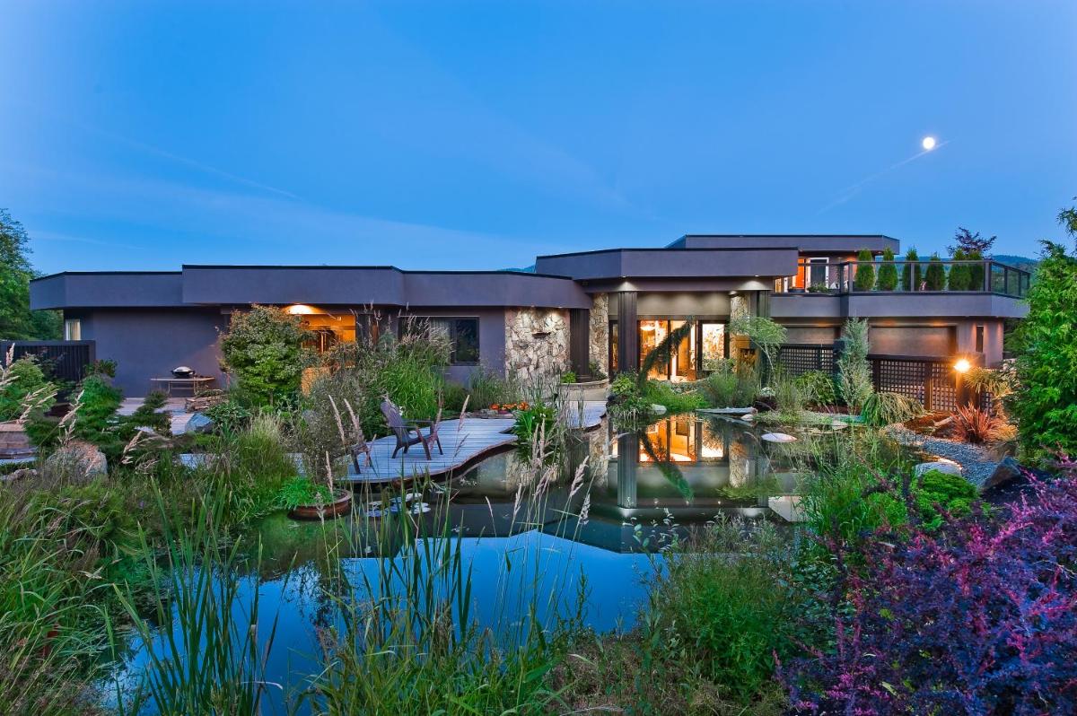 Inn the Estuary - Housity