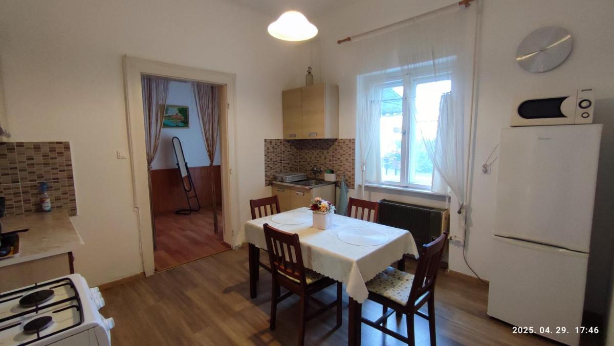 ENZO Apartman Gyula - Housity