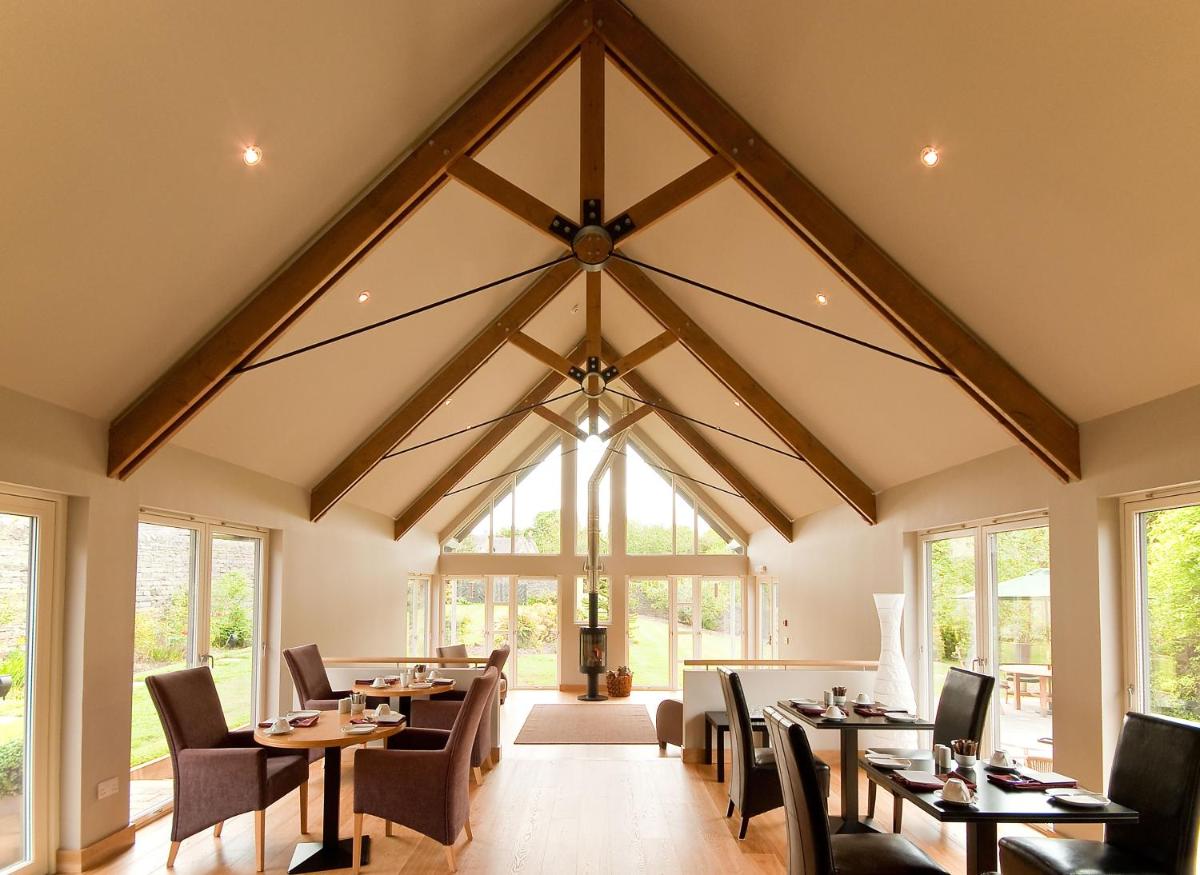 Craigatin House & Courtyard - Housity