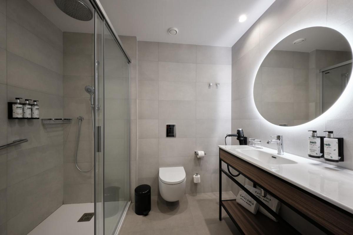 Un baño de Catalonia La Maquinista