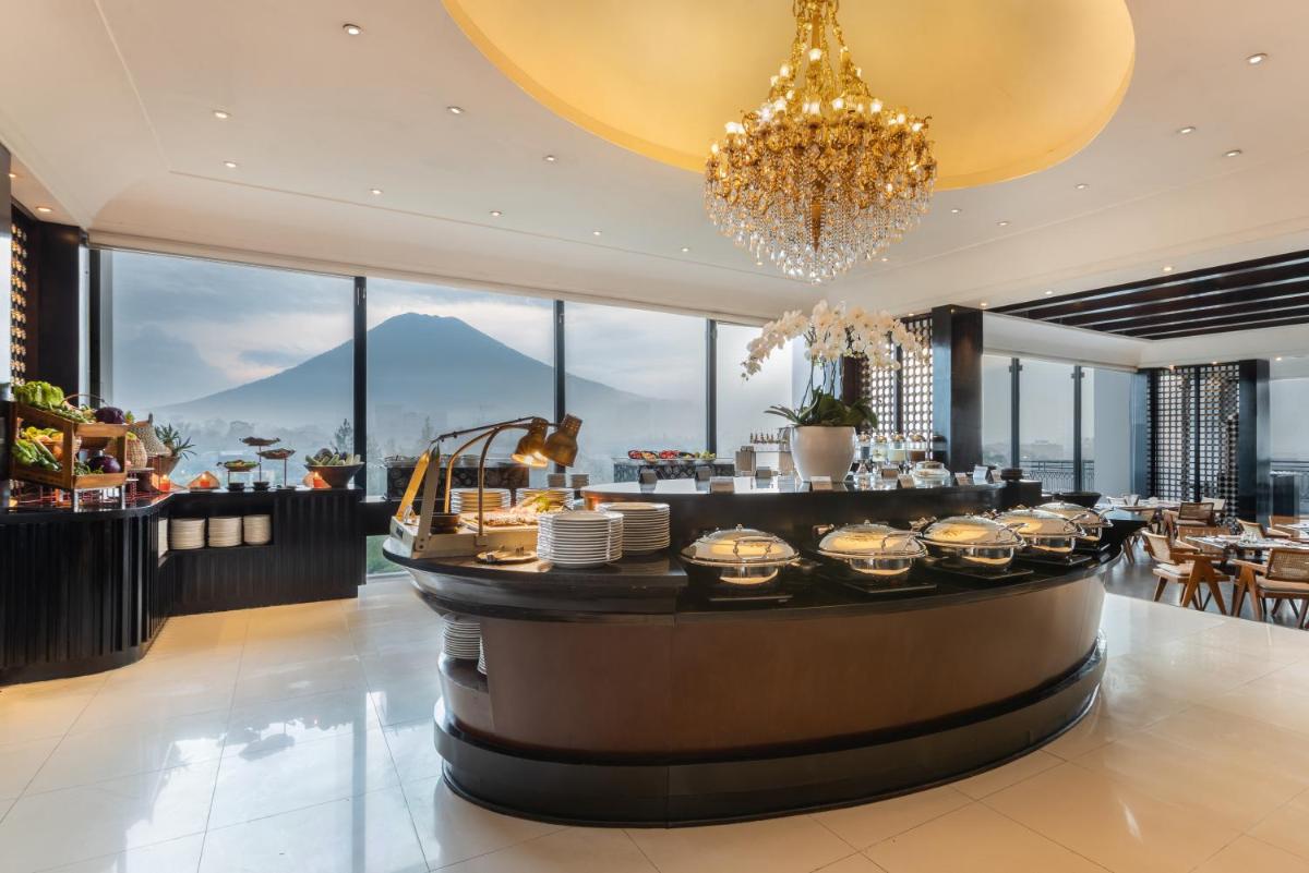 Sheraton Mustika Yogyakarta Resort and Spa - Housity