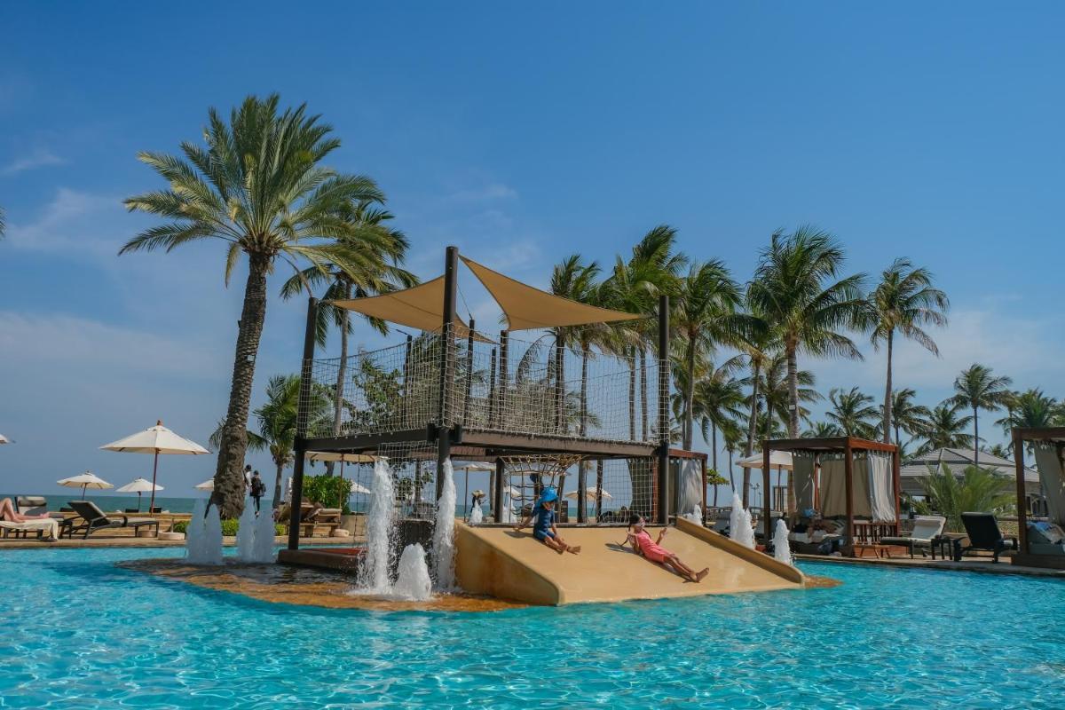 Dusit Thani Hua Hin - Housity
