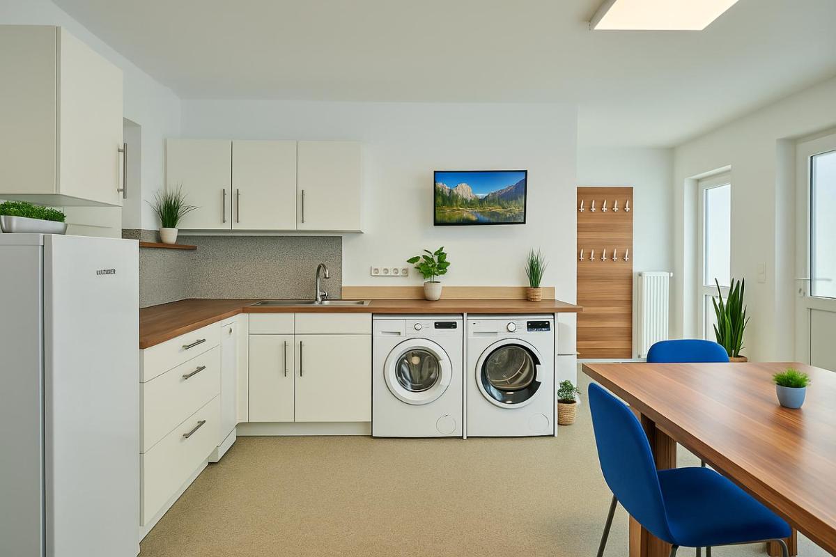 Sunny Hotel Regenstauf - Housity