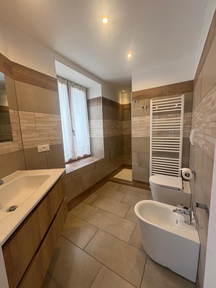 Hotel Vittoria - Housity