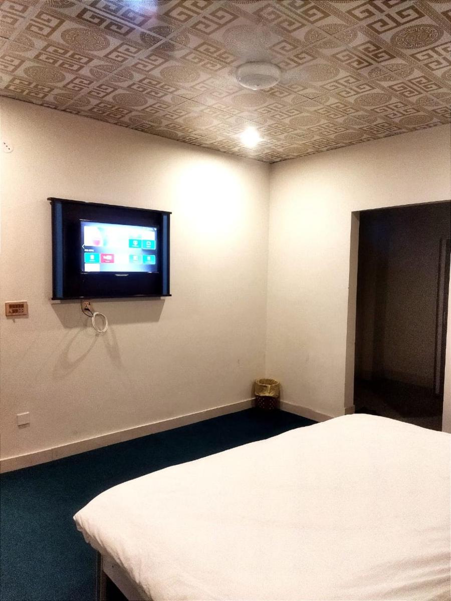Hotel Royal Sweet - Housity