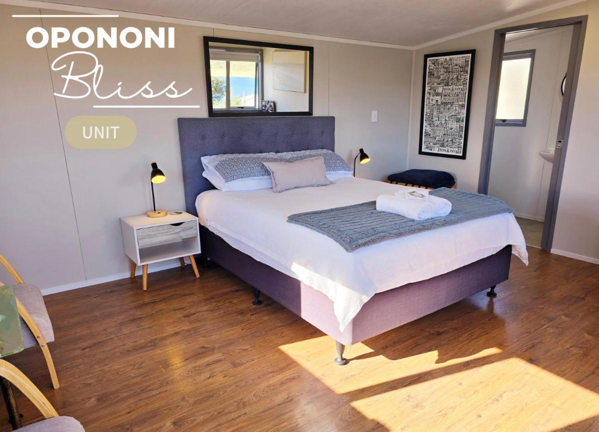 Opononi Bliss - Housity