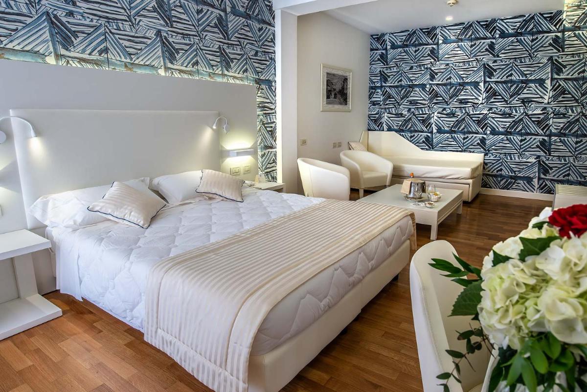 Versilia Palace Hotel - Housity
