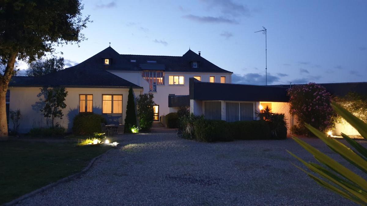 Logis Hotel La Croix du Sud - Housity