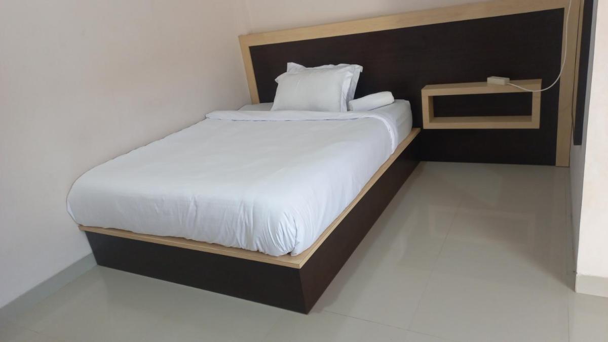 Penginapan malompek syariah - Housity
