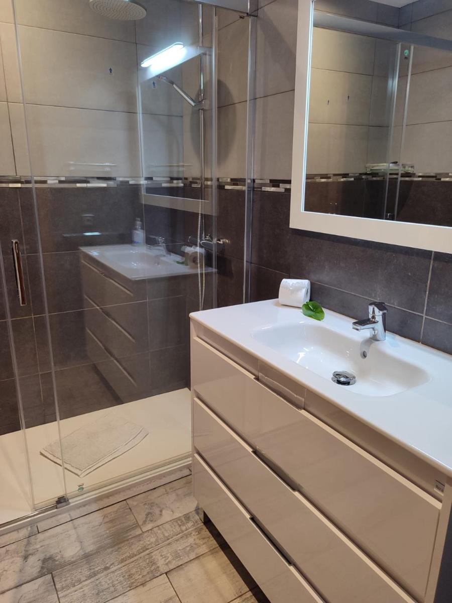 Piso de 4 habitaciones en el centro de Roses - Housity