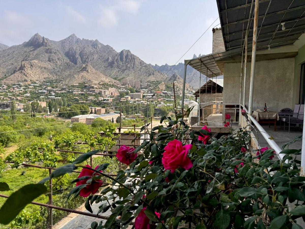 Poqr Tagh - Housity