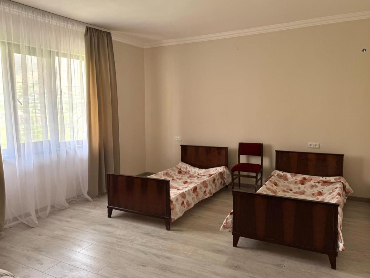 Poqr Tagh - Housity