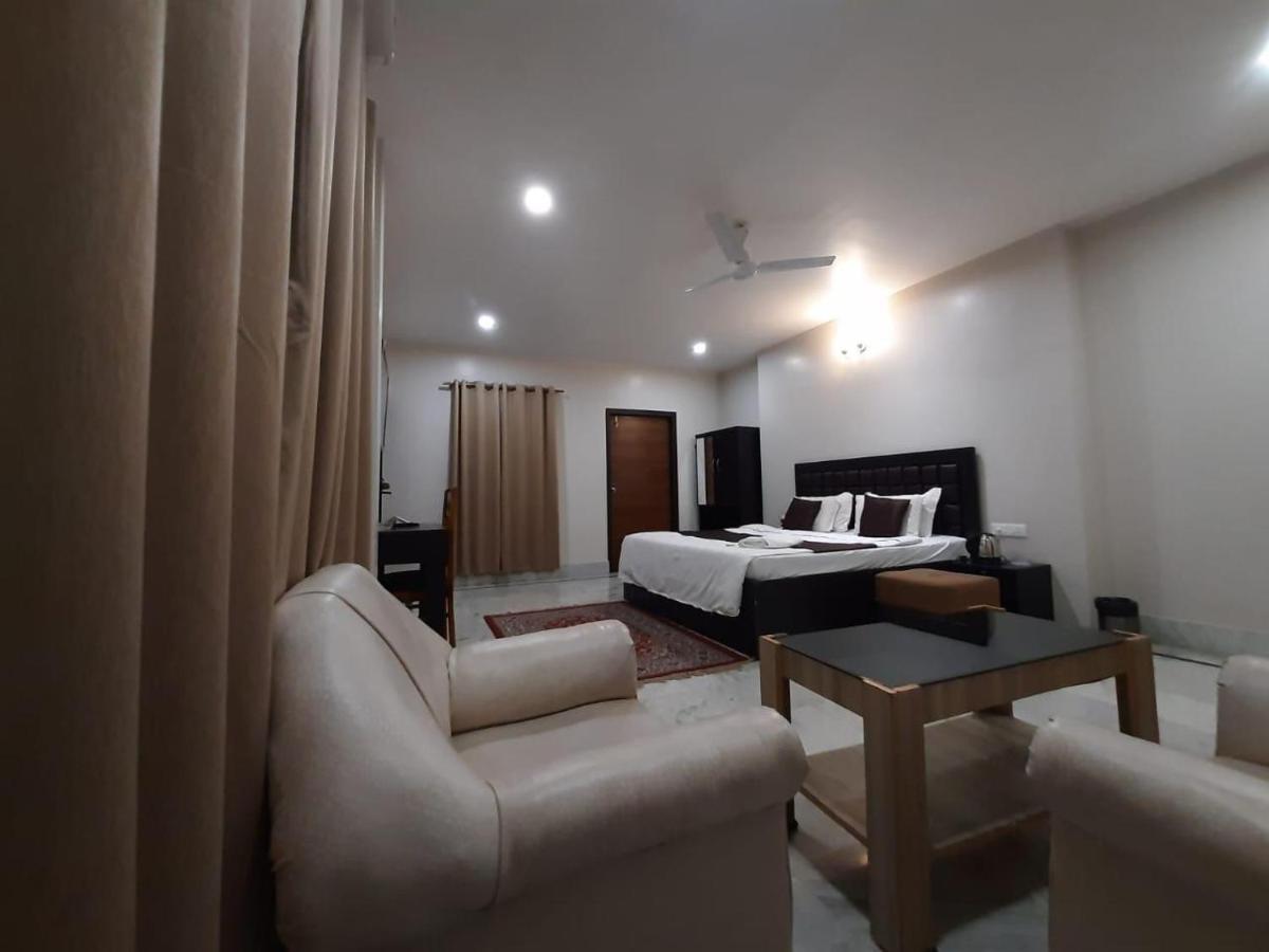 Bloom Villa - Housity