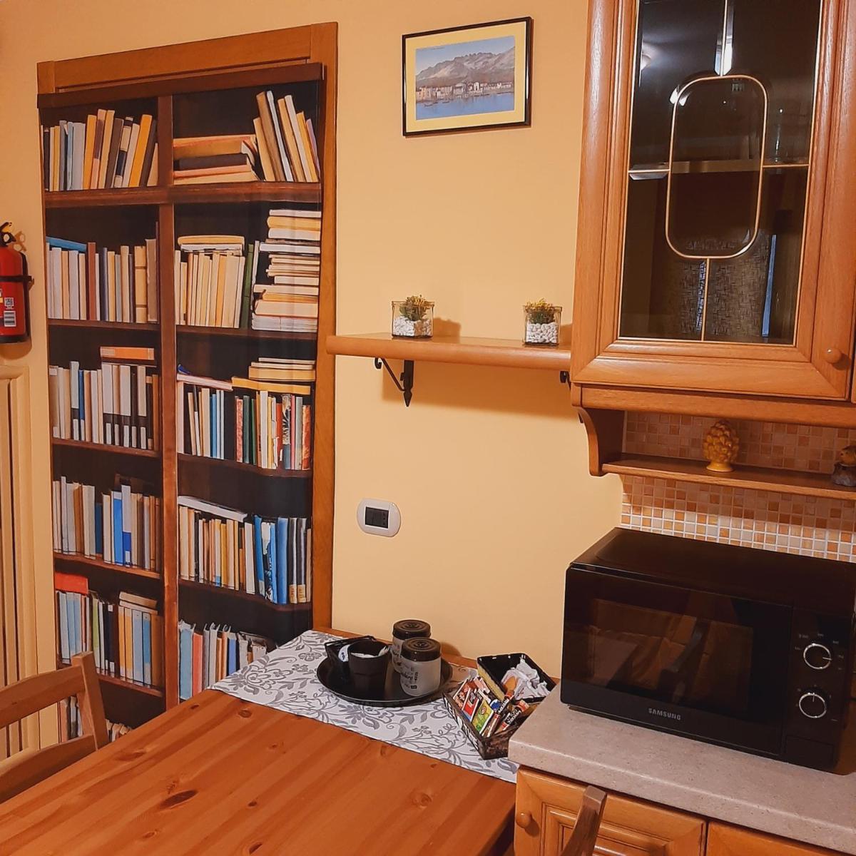 Il PETTIROSSO - Housity