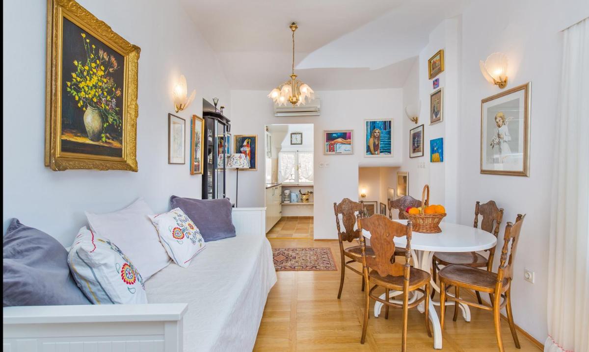 Holiday Home Piccolo Mondo - Housity