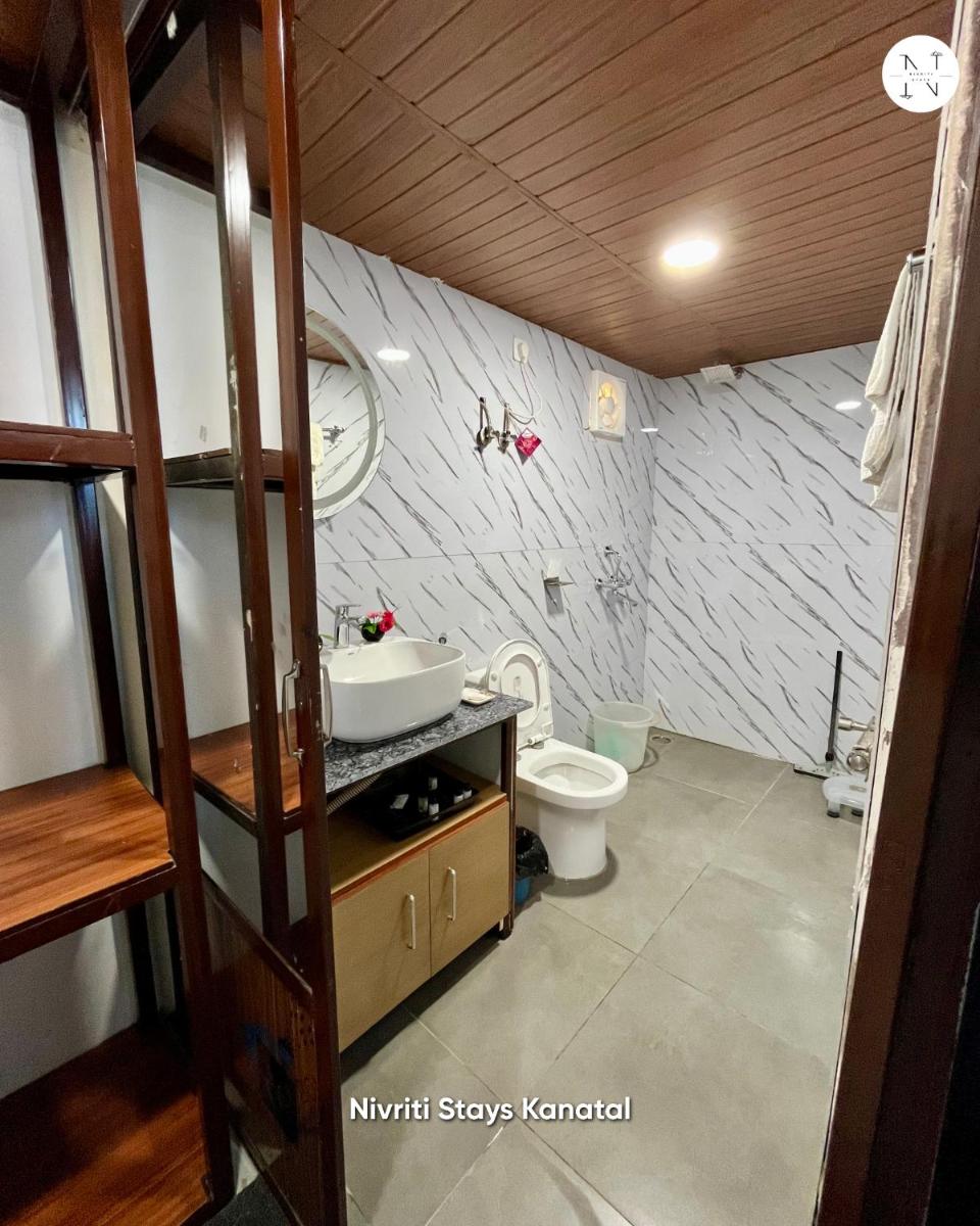 Nivriti Stays - Housity