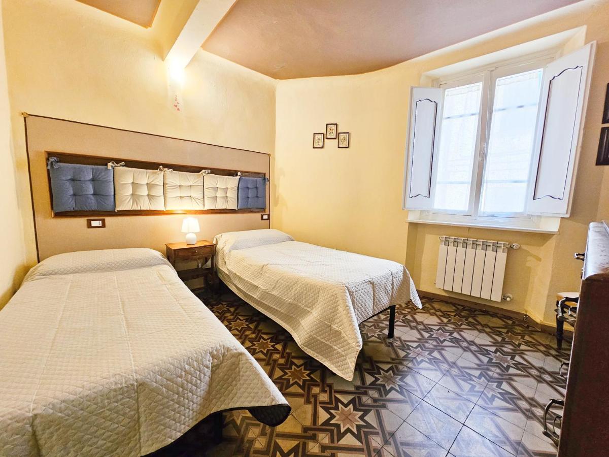 CozyBricks in Lucca - Apartments in Lucca Historical Center - Air Cond & WiFi - - Hizvo