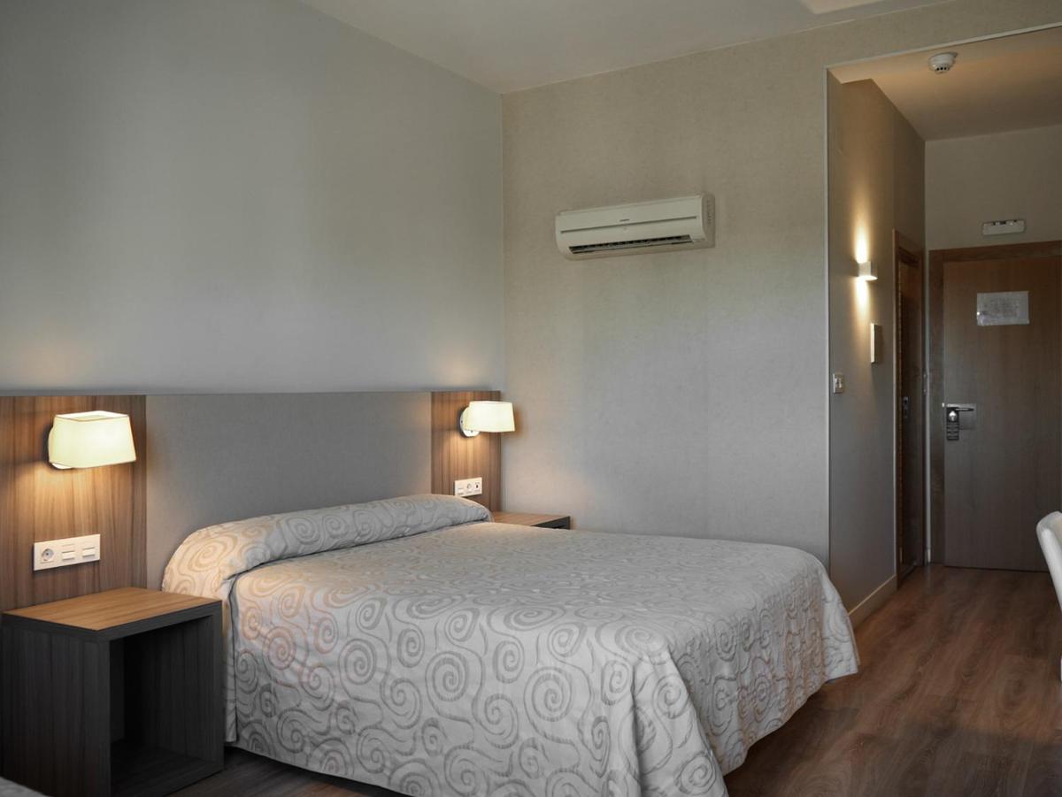 Hotel Villa Ceuti - Housity