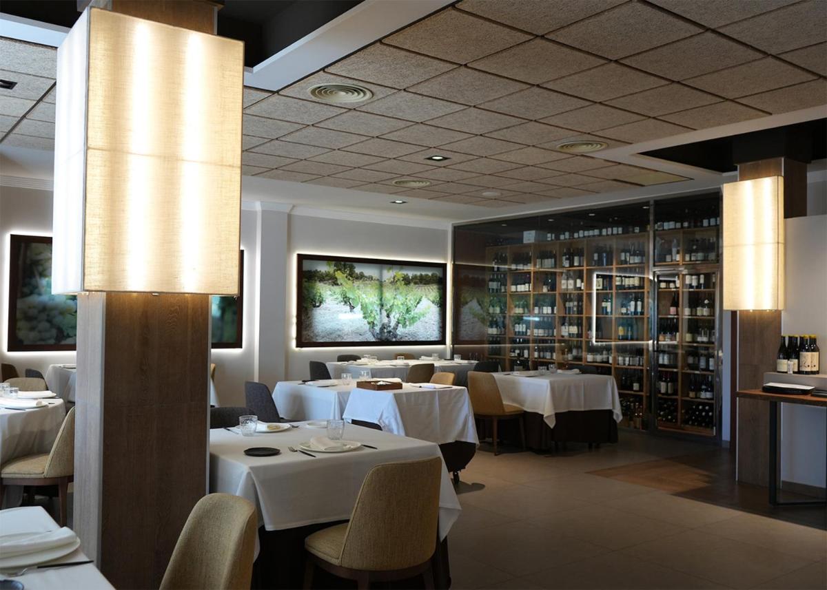 Hotel Villa Ceuti - Housity