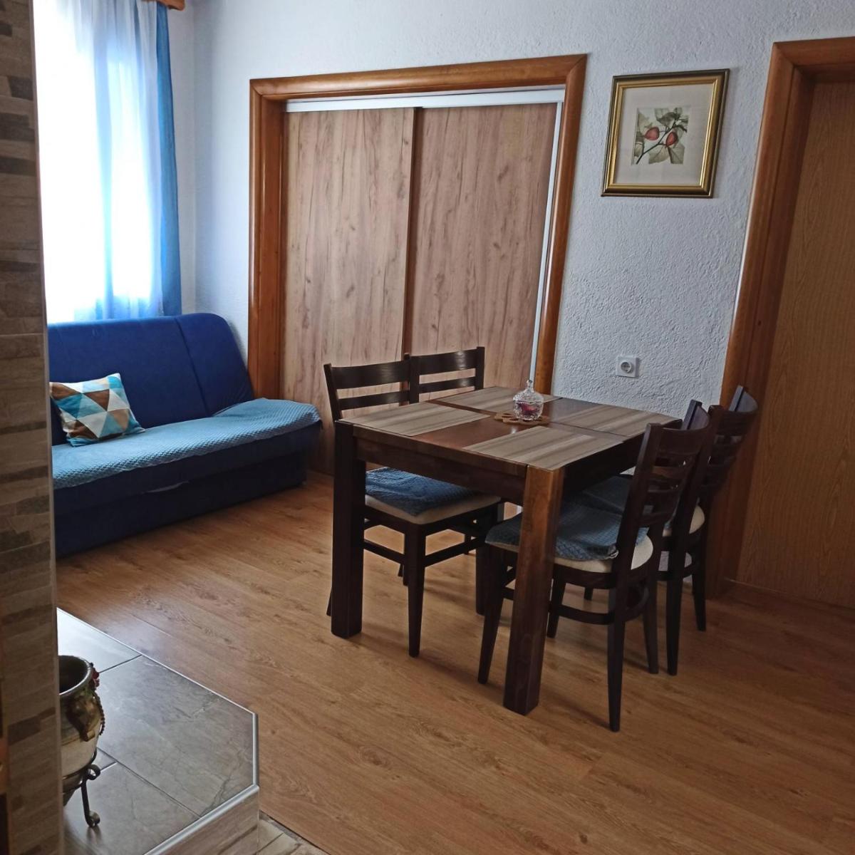 Apartman Adna - Housity