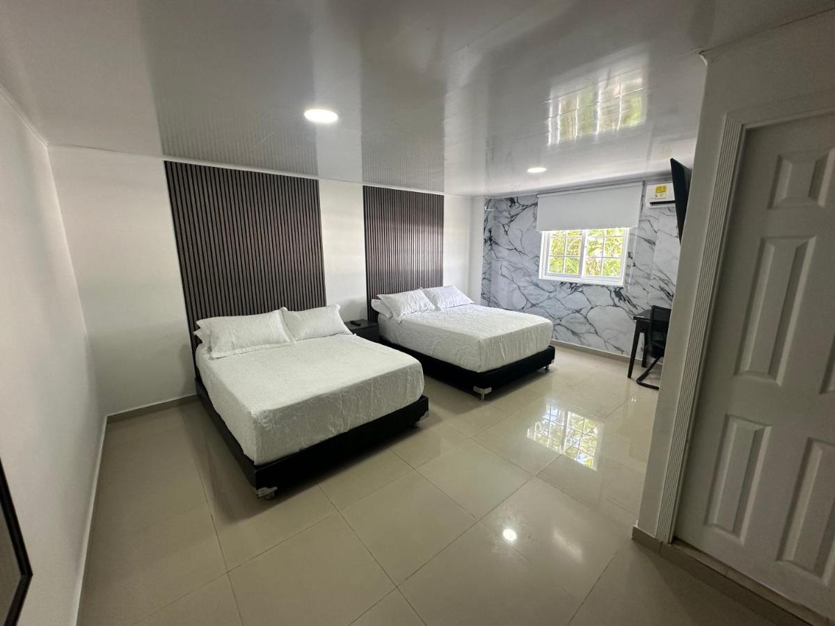 Apartahotel Plaza - Housity