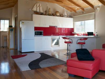 The 2C's Bed & Breakfast - Housity