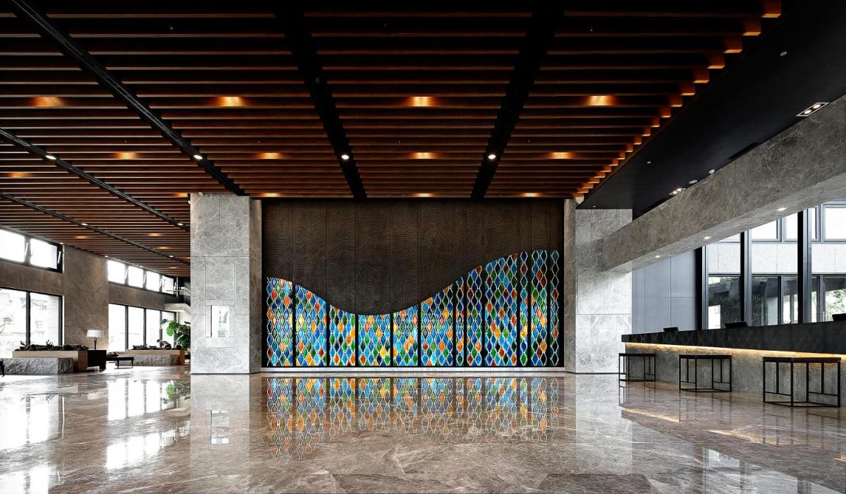 Lakeshore Hotel Suao - Housity