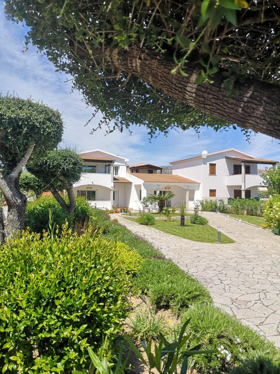 Sardegna - Villa Mirto & Flowers - Hizvo