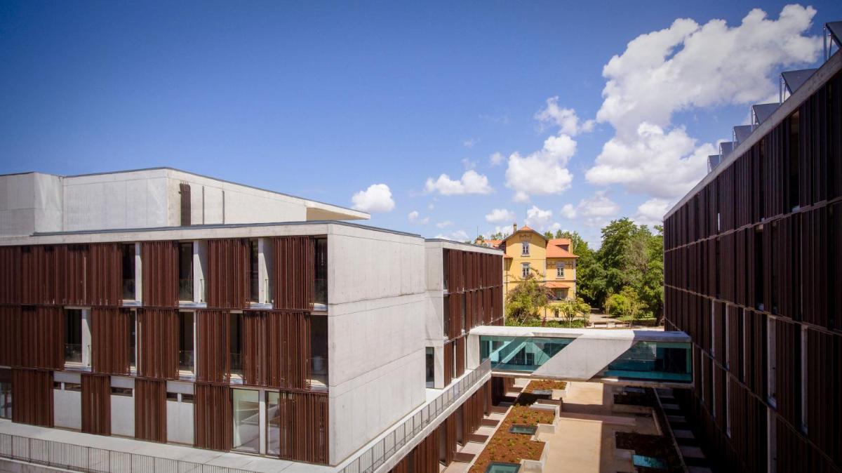 O edifício onde o hotel está situado