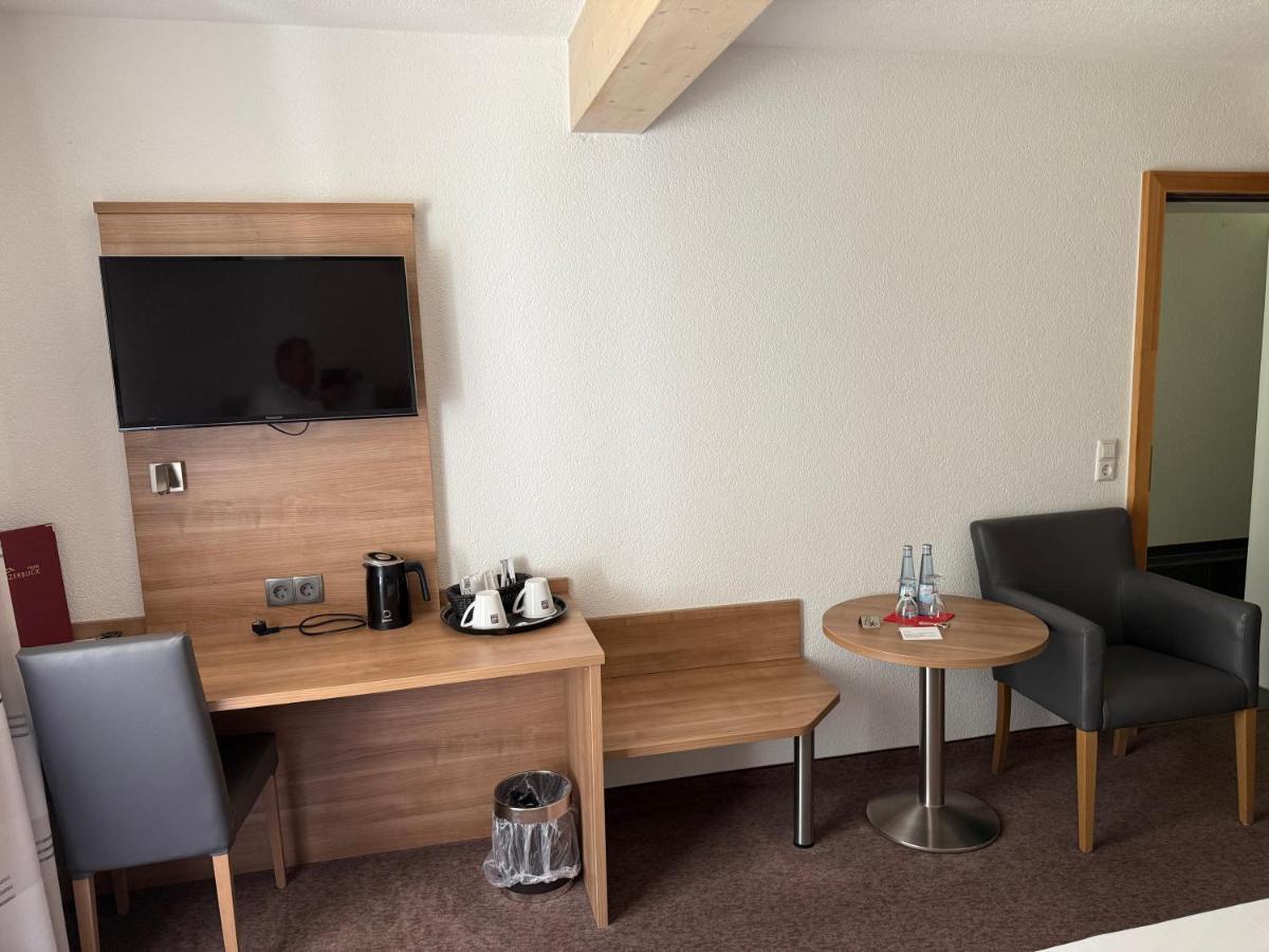 Hotel Schweizerblick - Housity
