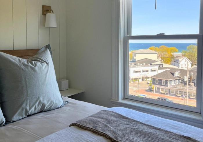 The Trident Inn - Housity