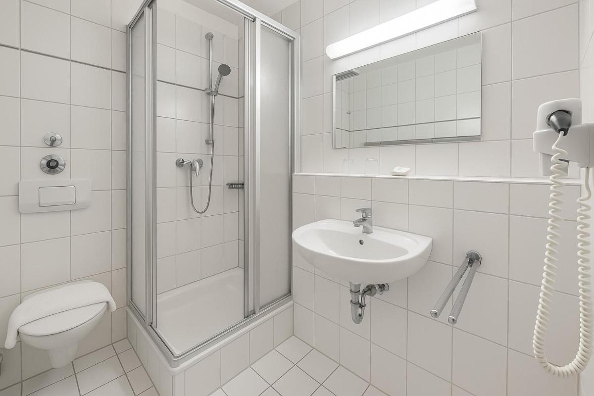 A8 Hotel im Darchinger Hof Bed & Breakfast - Zwischen Holzkirchen und Weyarn - Zwischen München Salzburg und Innsbruck - Kurz vor dem Irschenberg - Housity