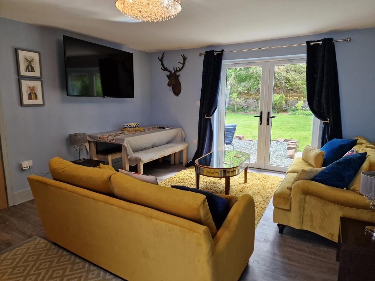 The Den by Blake View Holidays a peaceful boutique retreat 3 miles from Ennerdale- standard twin or super-king bed available - Housity