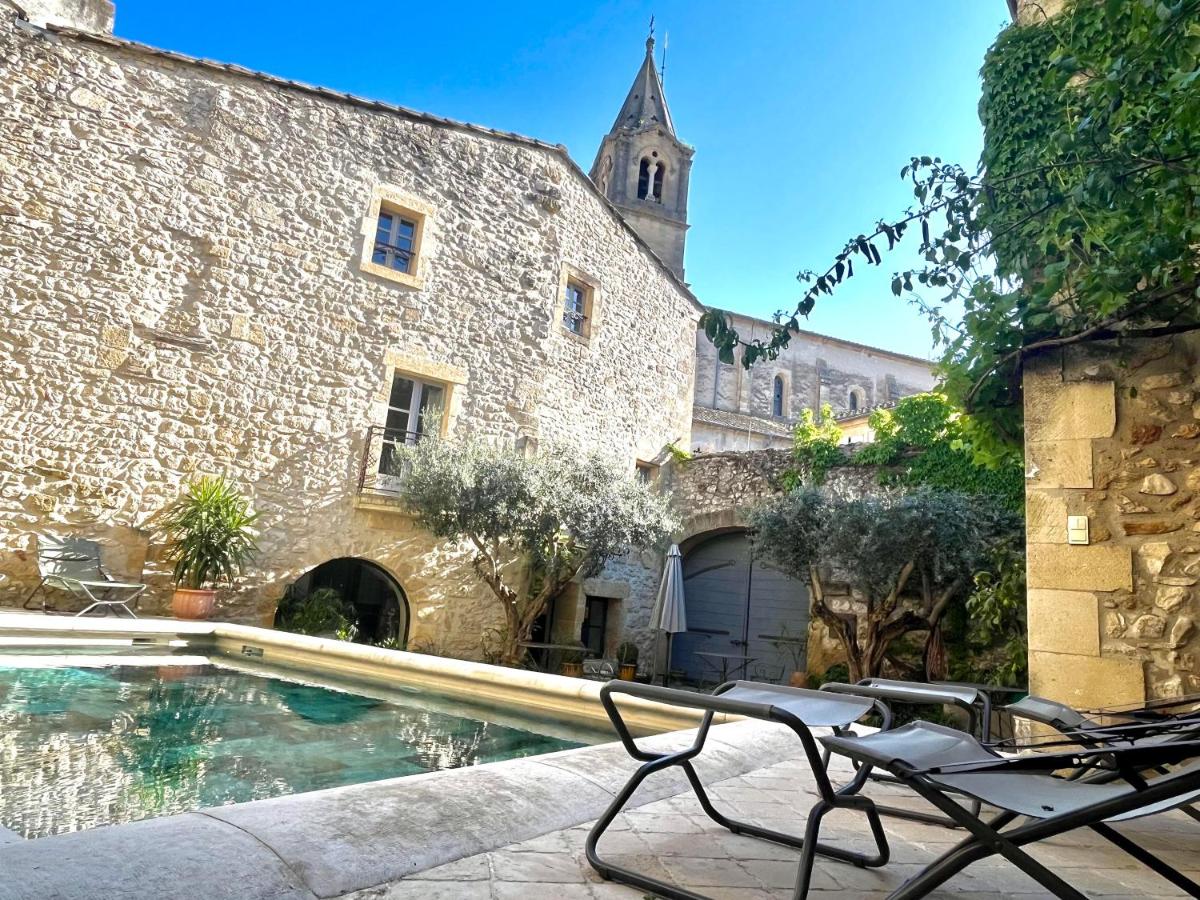 Le patio de Collias - Housity