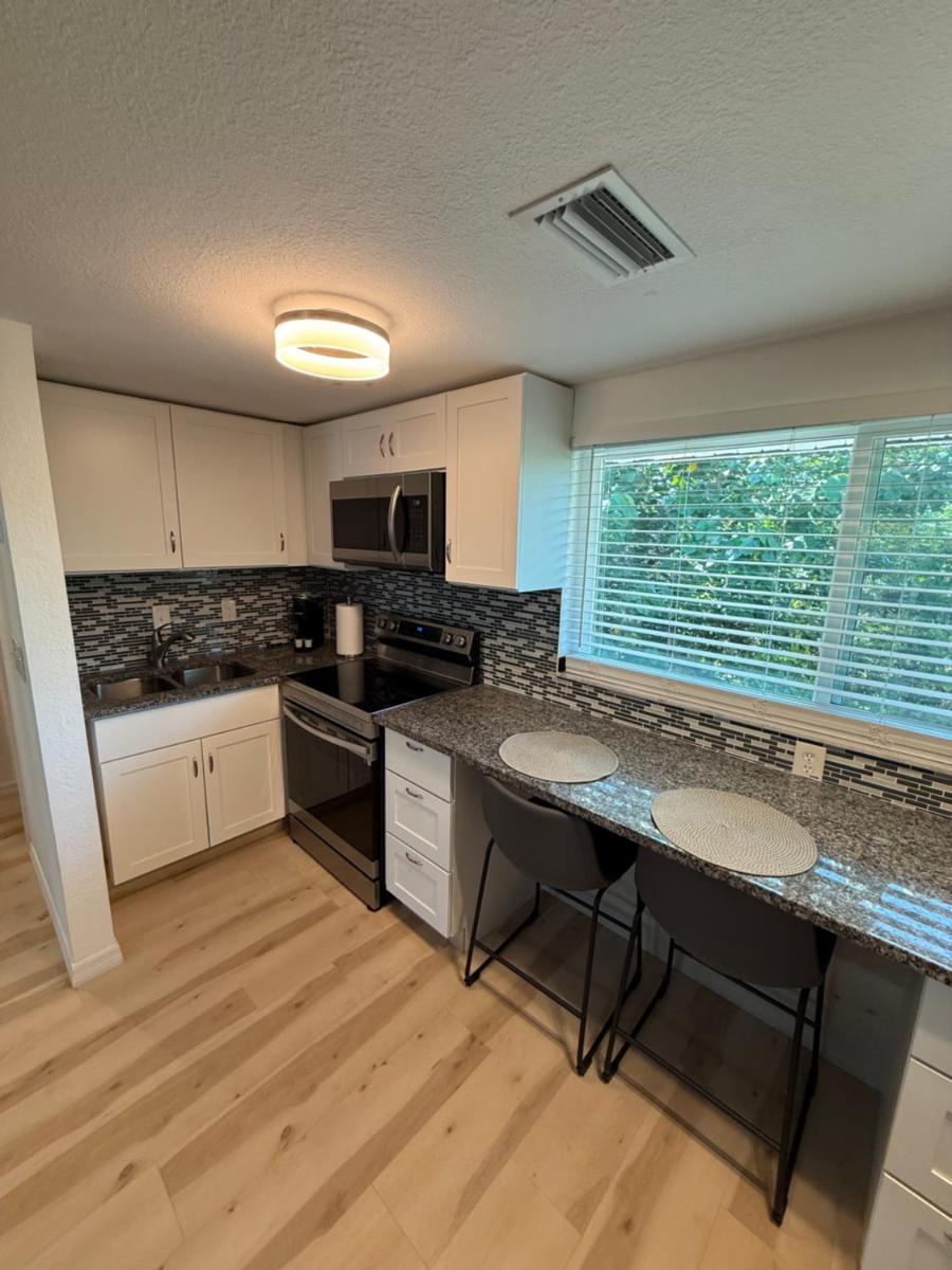 Manasota Delux Villas #5 - Housity